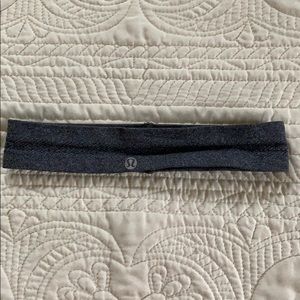 Thin lululemon headband
